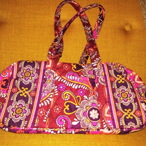Vera Bradley Safari Sunset Ret '11 Baguette Shoulder Bag - Picture 1 of 6